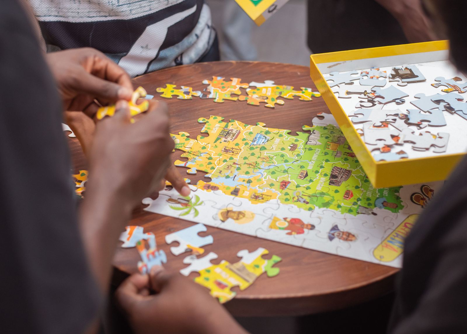 Dine With Strangers and Connect