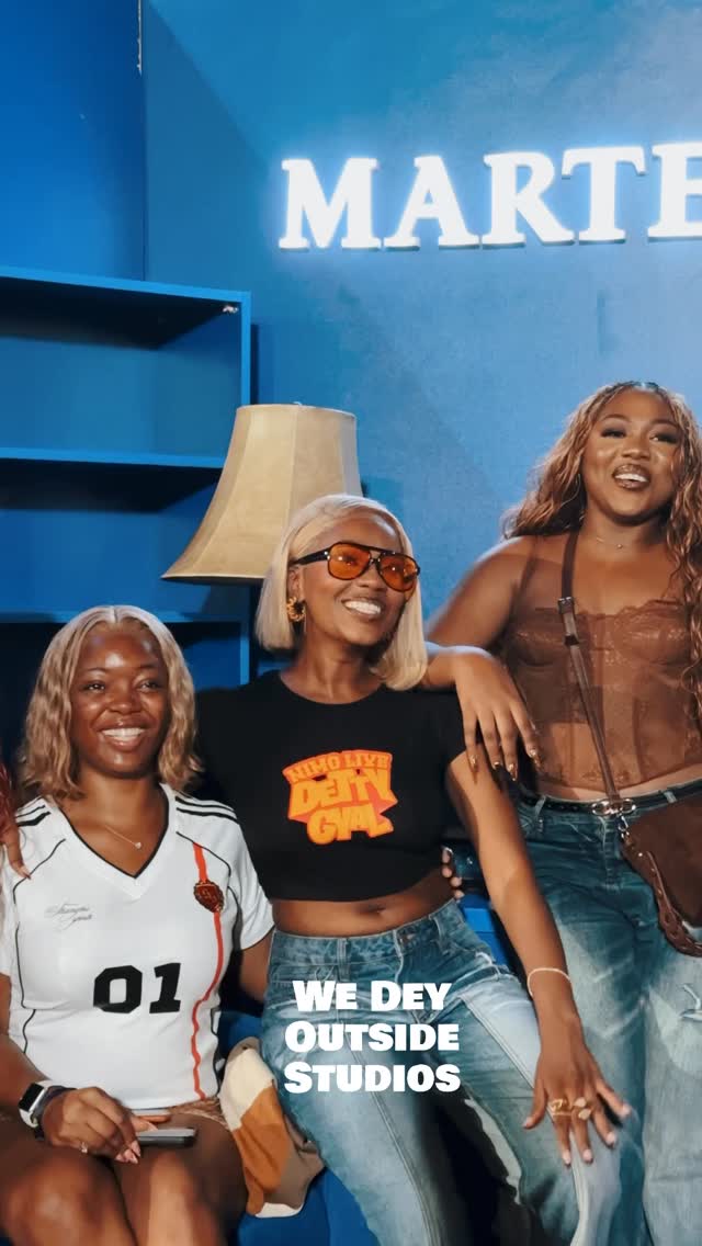 Who do you see in this beautiful frame?👀🤭

#wedeyoutside #wdostudios #afrofuture #afrofut…
